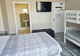 Kop View Rooms near Anfield