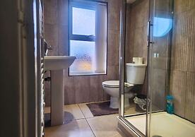 Kop View Rooms near Anfield