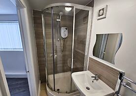 Kop View Rooms near Anfield