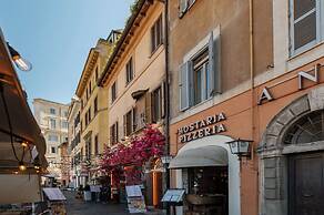 Stylish 2-Bedroom Stays near Colosseum