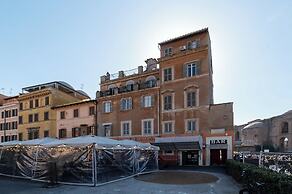 Stylish 2-Bedroom Stays near Colosseum