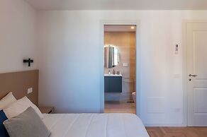 Large 6-Bed Stay near the Colosseum