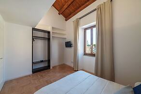 Large 6-Bed Stay near the Colosseum