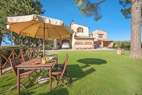 Amazing Chianti Site Pini Shared Pool