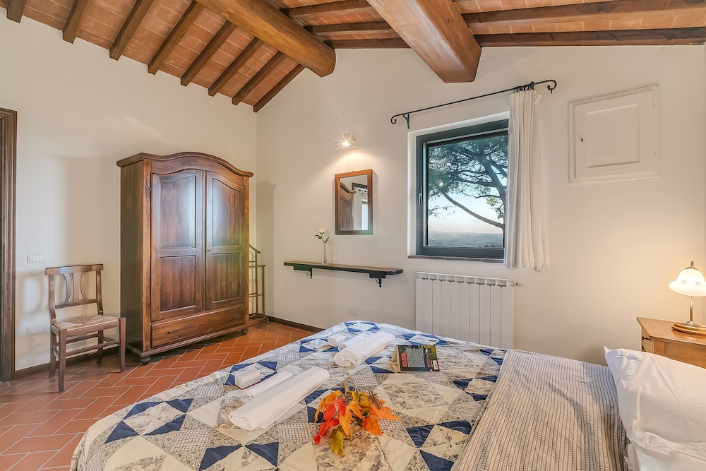 Amazing Chianti Site Pini Shared Pool