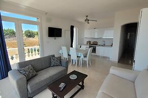 Felloniche Apartment Sea View