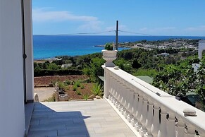 Felloniche Apartment Sea View