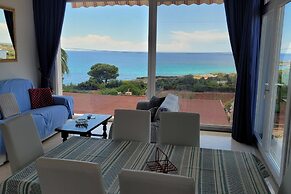 Felloniche Apartment Sea View