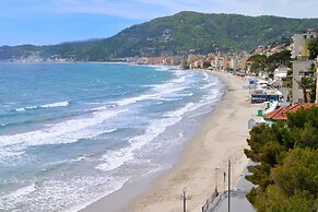 Seaside Binario Blu 500 M Dal Mare