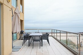 Beachfront Serenity Glenelg