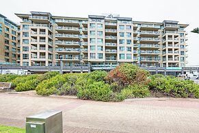 Beachfront Serenity Glenelg