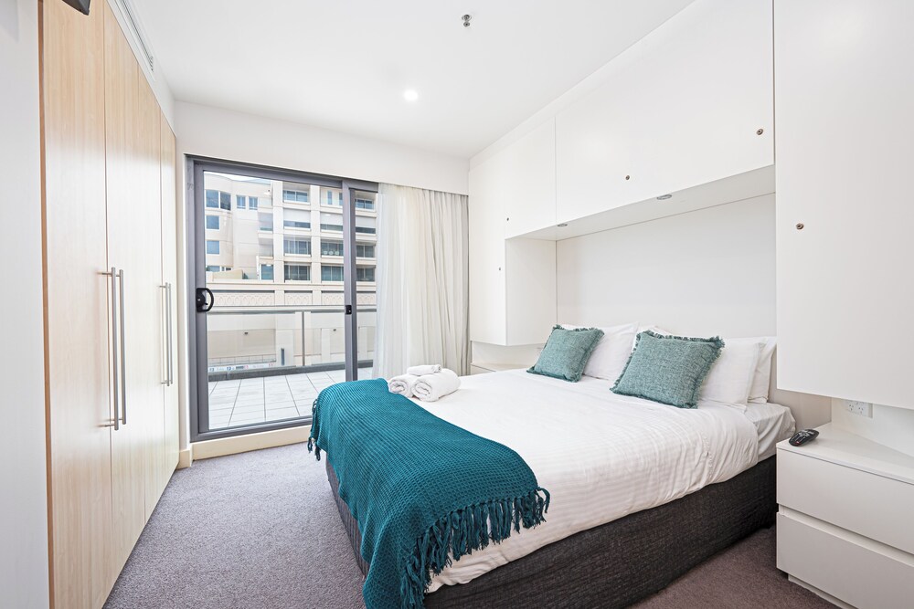 Beachfront Serenity Glenelg