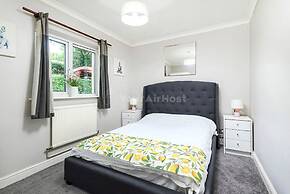 Cozy One-bedroom Flat in Slough