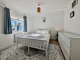 Charming 2-bedroom Flat in London
