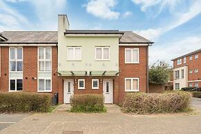 Charming 2-bedroom House in Northfleet