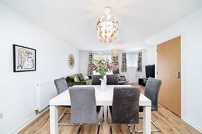 Charming 2-bedroom House in Northfleet