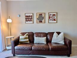Charming Flat Near London Attractions