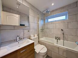 Charming and Modern 1-bedroom Flat