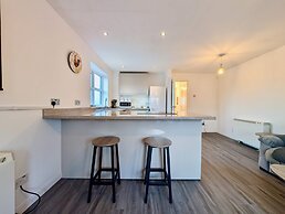 Charming and Modern 1-bedroom Flat