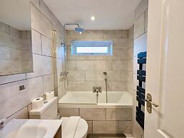 Charming and Modern 1-bedroom Flat