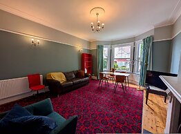 Charming Two-bedroom House in London