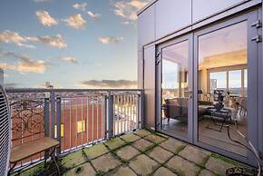 Modern Bromley Penthouse With Balcony Views