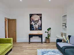 Elegant 2-bed Flat in Shenfield