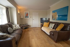 Spacious Home Near Porthtowan Beach