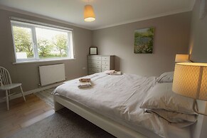 Spacious Home Near Porthtowan Beach