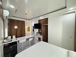 Alejandro'S Suites & Venue