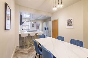 Host Stay Minster View