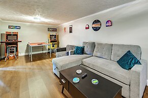 Lake Days & Fireside Nights! Updated Burnside Home