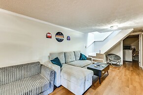 Lake Days & Fireside Nights! Updated Burnside Home