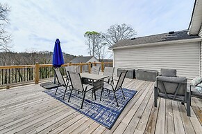 Lake Days & Fireside Nights! Updated Burnside Home