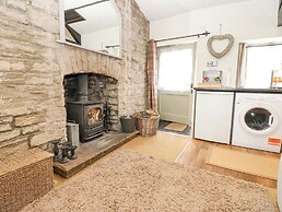 In & Out Cottage