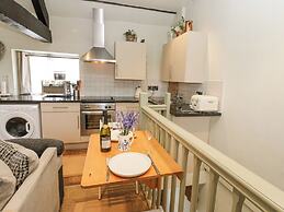 In & Out Cottage