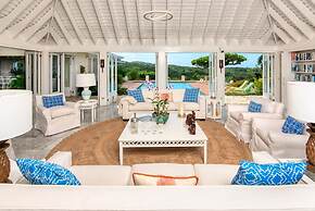 Private 2BR Open-air Villa Panoramic Views Pool