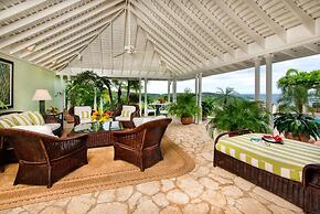 Private 2BR Open-air Villa Panoramic Views Pool