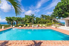 Private 4BR Open-air Villa Panoramic Views Pool