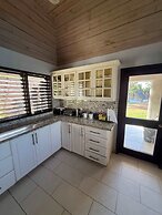 Charming 4BR Garden Villa Pool Separate Cottage