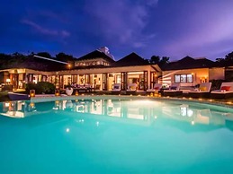 Charming 4BR Garden Villa Pool Separate Cottage