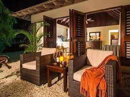 Charming 4BR Garden Villa Pool Separate Cottage