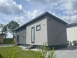 Stylish Beachside Lodge for 6