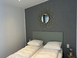Stylish Beachside Lodge for 6