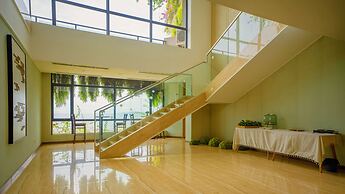 Best Hotel Forest City