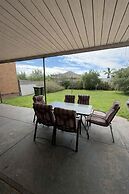 2BR Seaside Retreat in Largs North