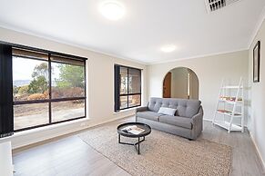 Villa Scalzi - 4-Bed Getaway