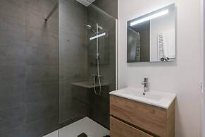 Near the Beach 2 Bedrooms 2 Bathrooms Terrace