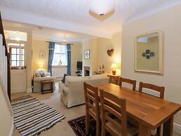 15 Rose Hill