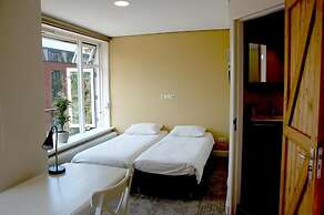 Central-Day Inn